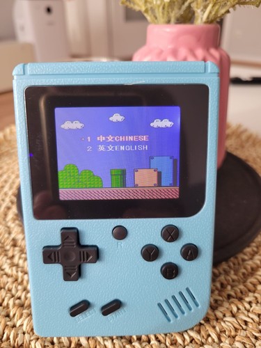 Kleine tragbare spielkonsole - tragbare,